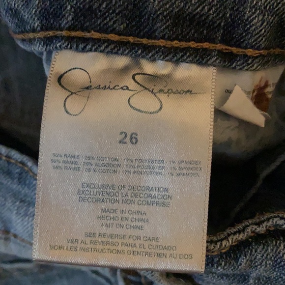 Jessica Simpson Shorts - Picture 3 of 3